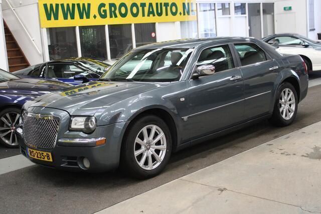 Groen Gebruikt 2005 Chrysler 300C Sedan | € 5.744 (Eerlijke prijs) - Afbeelding 1/4
