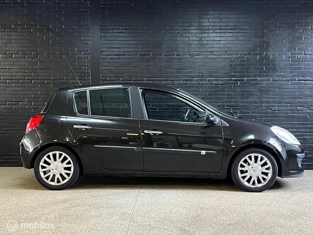 Occasion Renault Clio II Collection 75 PK (55 kW) 2009 Zwart Hatchback
