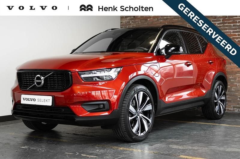 Rood Gebruikt 2021 Volvo XC40 R-Design SUV | € 36.950 (Eerlijke prijs) - Afbeelding 1/4