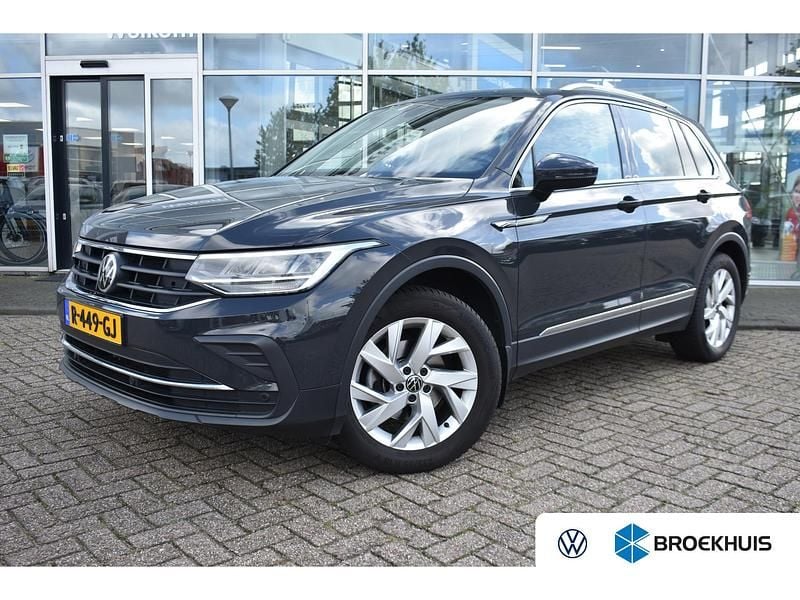 Grijs Gebruikt 2021 VW Tiguan Elegance SUV | € 31.895 (Super prijs) - Afbeelding 1/4
