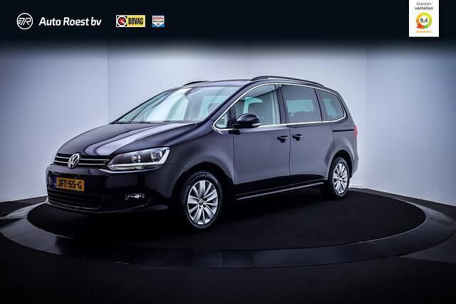 Zwart Gebruikt 2020 VW Sharan Comfortline MPV | € 29.950 (Goede deal) - Afbeelding 1/4