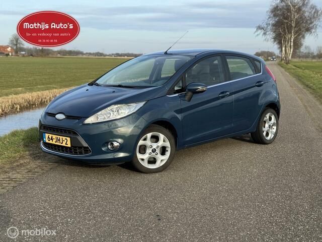 Groen Gebruikt 2009 Ford Fiesta Titanium Hatchback | € 3.450 (Eerlijke prijs) - Afbeelding 1/4