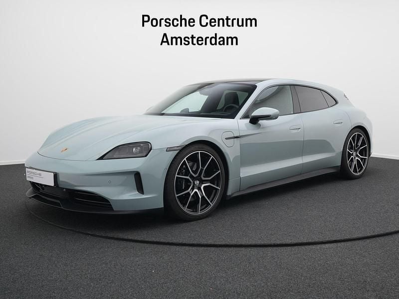 Groen, metallic lak Gebruikt 2024 Porsche Taycan Sport Sedan | € 101.655 (Goede deal) - Afbeelding 1/4