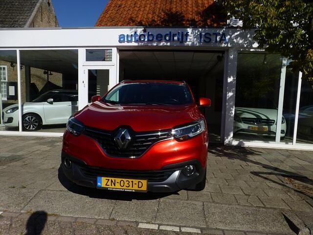Rood Gebruikt 2019 Renault Kadjar Intens SUV | € 11.750 (Eerlijke prijs) - Afbeelding 1/4
