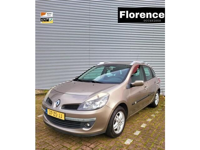 Beige Gebruikt 2008 Renault Clio II Stationwagen | € 1.994 (Eerlijke prijs) - Afbeelding 1/4