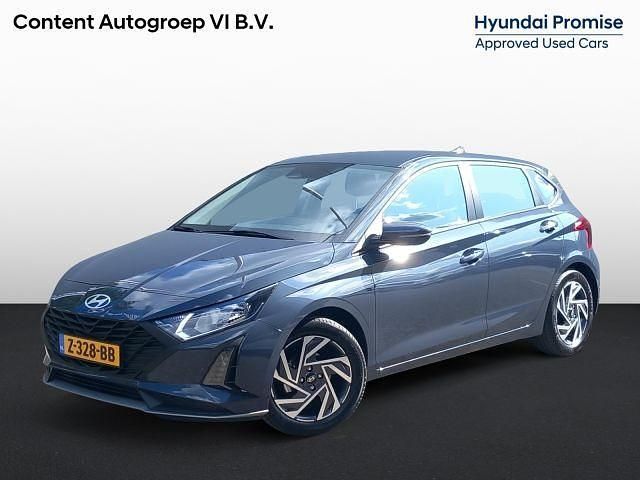Aurora grey (grijs mica) Gebruikt 2024 Hyundai i20 Comfort Hatchback | € 18.940 (Eerlijke prijs) - Afbeelding 1/1