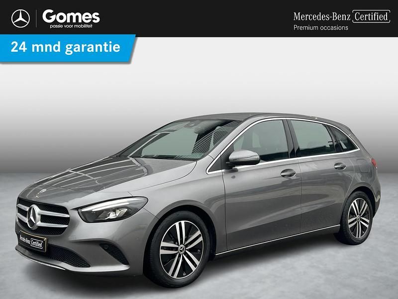 Grijs Occasion 2022 Mercedes B180 Business MPV | € 26.950 (Eerlijke prijs) - Afbeelding 1/4