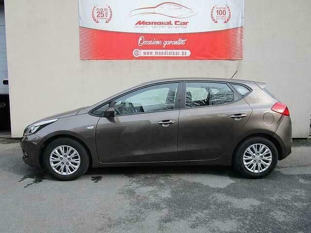 Occasion Kia Ceed 101 PK (74 kW) 2014 Bruin Hatchback