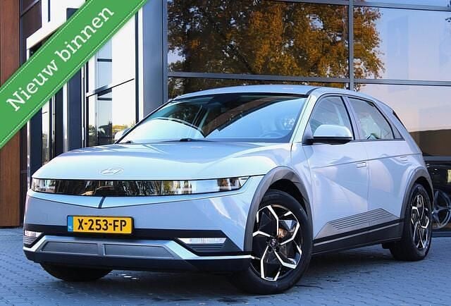 Grijs Gebruikt 2021 Hyundai Ioniq 5 Style SUV | € 23.950 (Goede deal) - Afbeelding 1/4