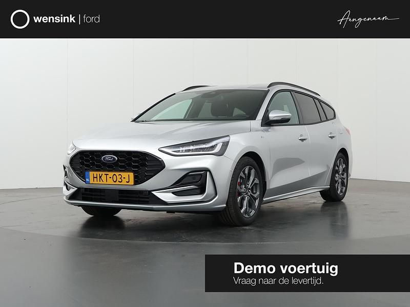 Grijs Gebruikt 2025 Ford Focus ST-Line X Stationwagen | € 34.830 (Duur) - Afbeelding 1/4