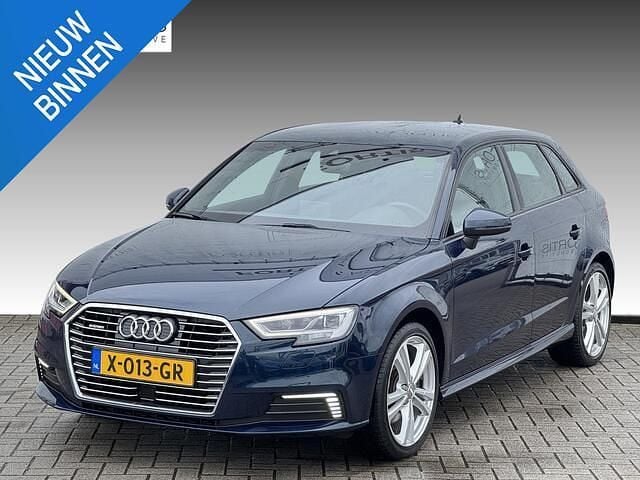 Occasion Audi A3 Sportback S-Line 204 PK (150 kW) 2020 Blauw Hatchback
