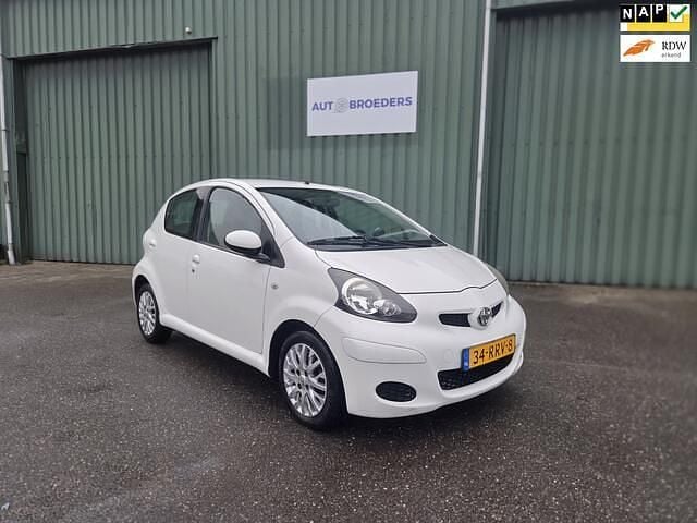 Occasion Toyota Aygo Comfort 68 PK (50 kW) 2011 Wit Hatchback