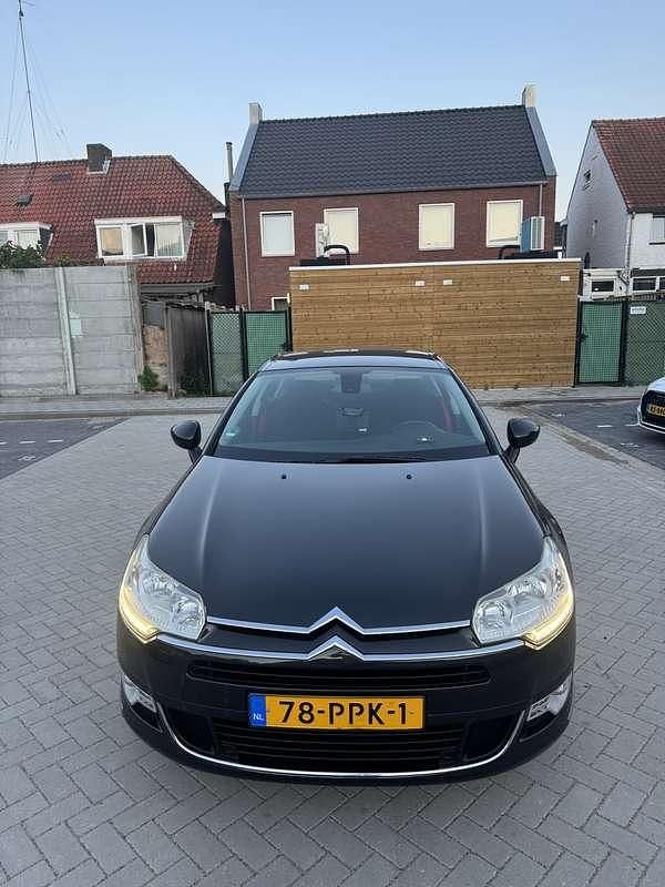 Grijs Gebruikt 2011 Citroën C5 Tendance Sedan | € 3.300 (Eerlijke prijs) - Afbeelding 1/4
