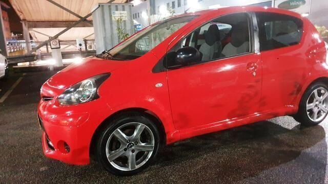 Occasion Toyota Aygo 68 PK (50 kW) 2012 Rood Hatchback