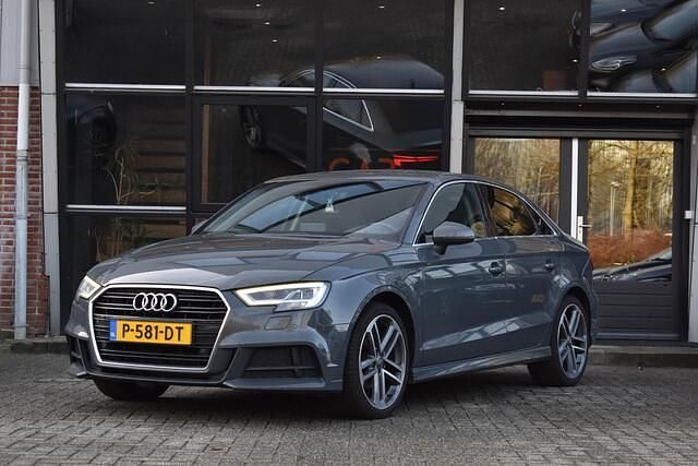 Occasion Audi A3 S-Line 150 PK (110 kW) 2019 Grijs (metallic) Sedan