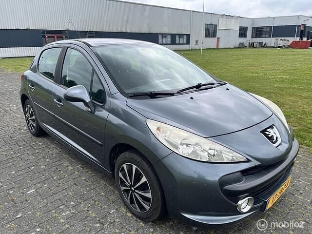 Grijs Gebruikt 2009 Peugeot 207 Hatchback | € 1.899 (Eerlijke prijs) - Afbeelding 1/4