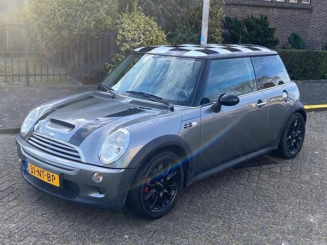 Occasion Mini Cooper S 163 PK (119 kW) 2004 Grijs, metallic lak Hatchback