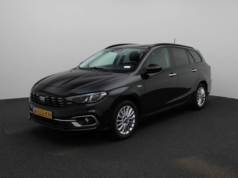 Zwart Gebruikt 2021 Fiat Tipo Life Stationwagen | € 14.640 (Eerlijke prijs) - Afbeelding 1/4