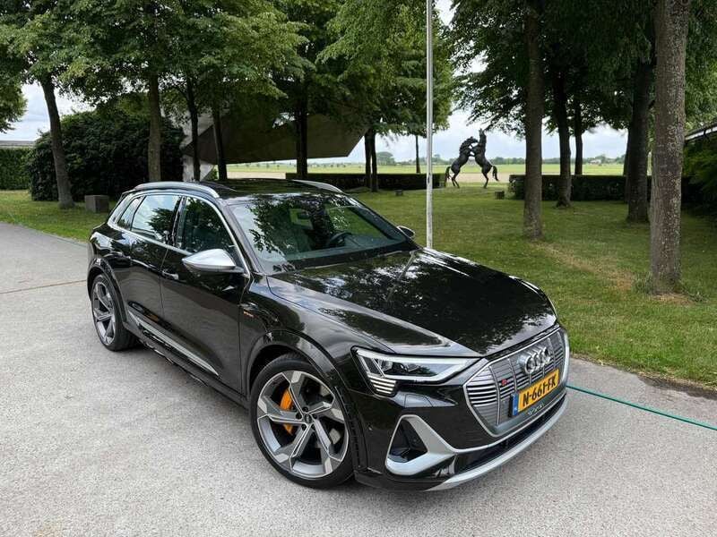 Bruin Gebruikt 2021 Audi e-tron SUV | € 42.950 (Super prijs) - Afbeelding 1/4