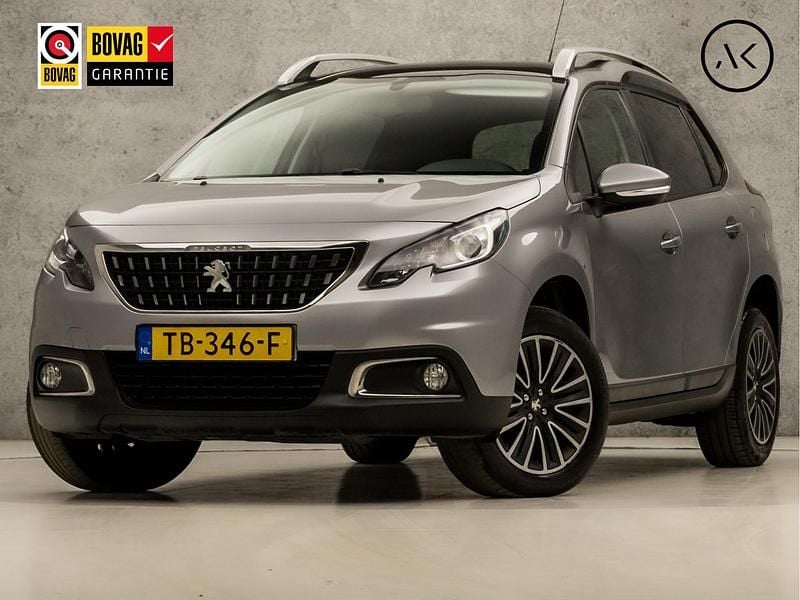 Grijs Gebruikt 2018 Peugeot 2008 Sport SUV | € 10.245 (Eerlijke prijs) - Afbeelding 1/4