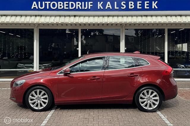 Occasion Volvo V40 Summum 114 PK (83 kW) 2012 Rood Stationwagen