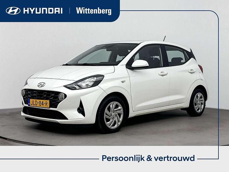 Wit Occasion 2022 Hyundai i10 Comfort Hatchback | € 16.900 (Eerlijke prijs) - Afbeelding 1/4