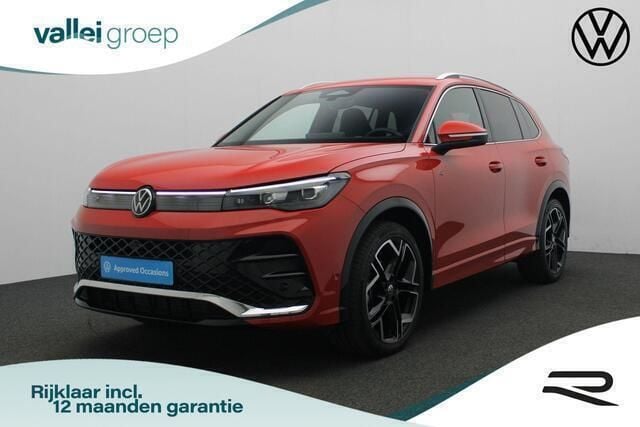 Rood Gebruikt 2024 VW Tiguan Business SUV | € 46.950 (Goede deal) - Afbeelding 1/4