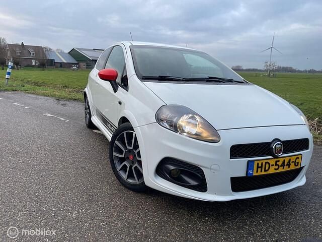 Occasion Fiat Grande Punto Abarth 155 PK (114 kW) 2009 Geel Hatchback