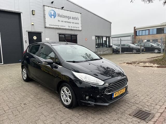 Zwart Occasion 2014 Ford Fiesta Hatchback | € 2.999 (Eerlijke prijs) - Afbeelding 1/4