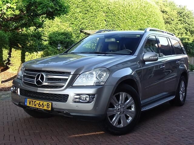 Grijs Gebruikt 2007 Mercedes GL420 SUV | € 15.850 - Afbeelding 1/4