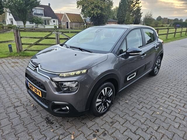 Grijs Occasion 2022 Citroën C3 PureTech Hatchback | € 13.500 (Eerlijke prijs) - Afbeelding 1/4
