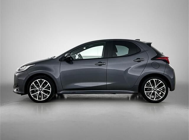 Occasion Toyota Yaris Executive 131 PK (96 kW) 2024 Grijs Hatchback