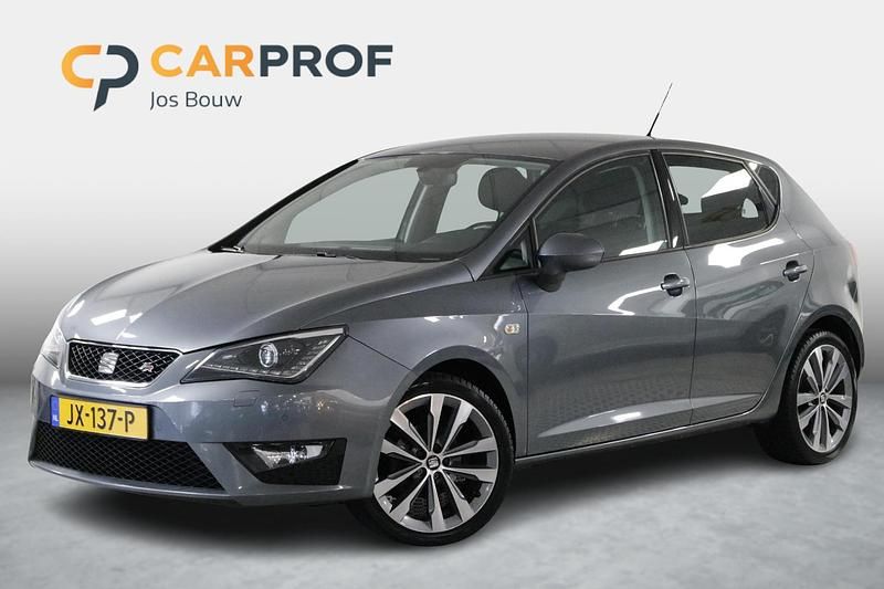 Grijs Occasion 2016 Seat Ibiza CONNECT Hatchback | € 7.645 (Eerlijke prijs) - Afbeelding 1/4