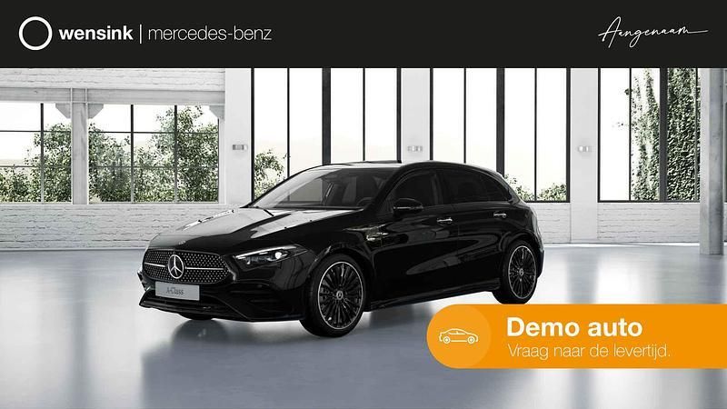 Zwart Nieuw 2025 Mercedes A250 Business Hatchback | € 51.230 - Afbeelding 1/4