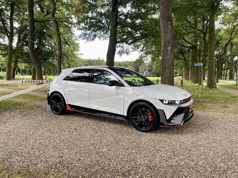 Wit Gebruikt 2024 Hyundai Ioniq 5 SUV | € 54.500 - Afbeelding 1/4