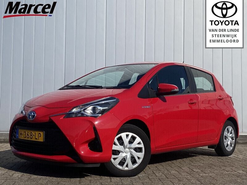 Rood Gebruikt 2020 Toyota Yaris Hybrid Active Hatchback | € 17.400 (Goede deal) - Afbeelding 1/4