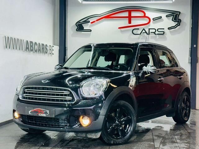 Zwart Occasion 2015 Mini Cooper Hatchback | € 12.990 (Super prijs) - Afbeelding 1/4