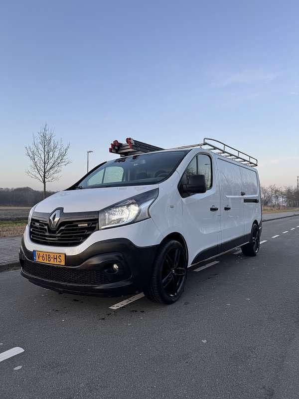 Wit Occasion 2017 Renault Trafic Komfort MPV | € 7.200 (Super prijs) - Afbeelding 1/4