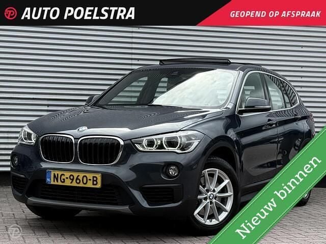 Grijs Gebruikt 2017 BMW X1 Executive SUV | € 20.950 (Goede deal) - Afbeelding 1/4