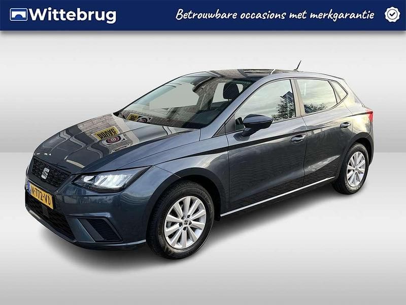 Grijs (metallic) Occasion 2022 Seat Ibiza Style Hatchback | € 15.450 (Eerlijke prijs) - Afbeelding 1/2