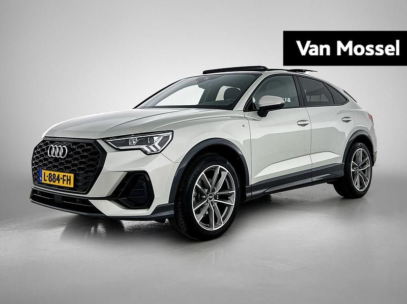 Grijs Occasion 2021 Audi Q3 Sport SUV | € 37.395 - Afbeelding 1/4