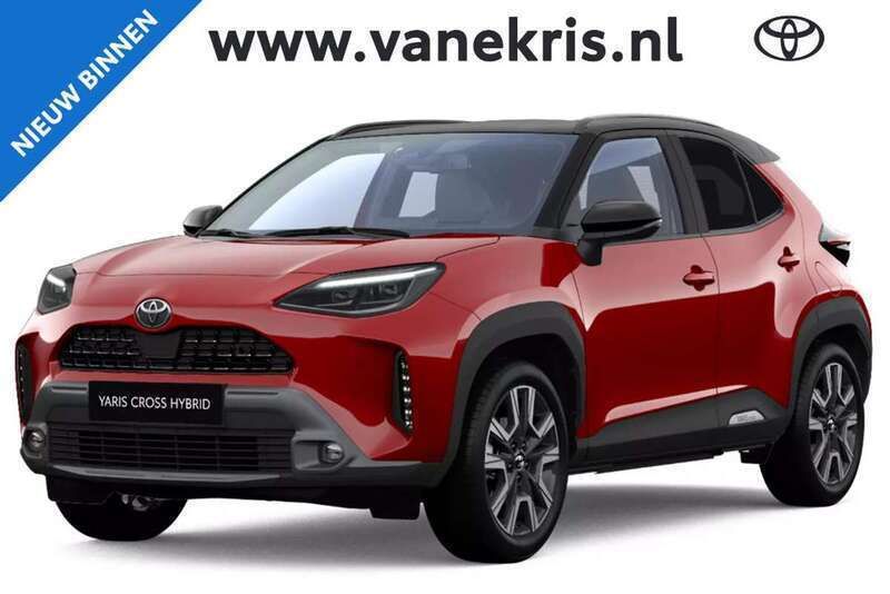 Rood Nieuw 2025 Toyota Yaris Cross Executive SUV | € 40.685 (Duur) - Afbeelding 1/4