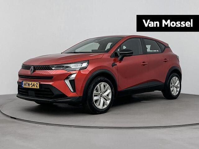 Rouge flamme Gebruikt 2024 Renault Captur Zen SUV | € 30.940 (Iets duurder) - Afbeelding 1/4