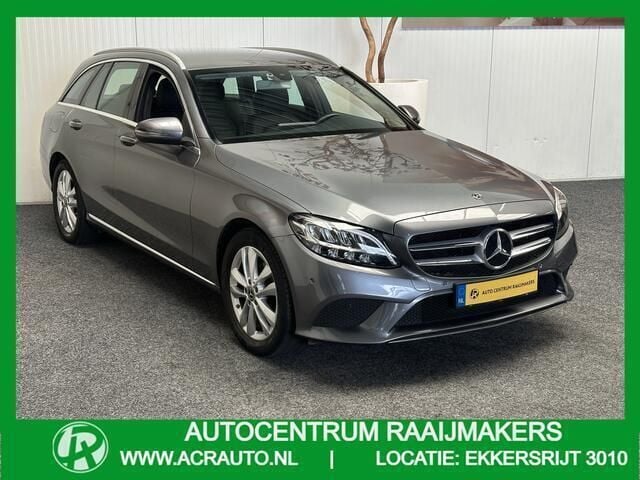 Grijs, metallic lak Gebruikt 2019 Mercedes C160 Business Coupé | € 22.935 (Eerlijke prijs) - Afbeelding 1/4