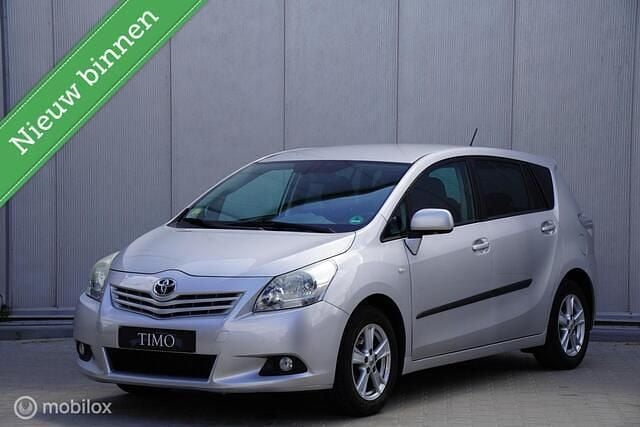 Grijs Gebruikt 2010 Toyota Verso Business Edition MPV | € 9.950 (Eerlijke prijs) - Afbeelding 1/4