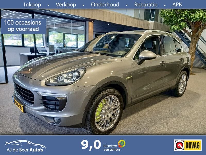 Grijs Gebruikt 2015 Porsche Cayenne SUV | € 24.990 (Eerlijke prijs) - Afbeelding 1/4
