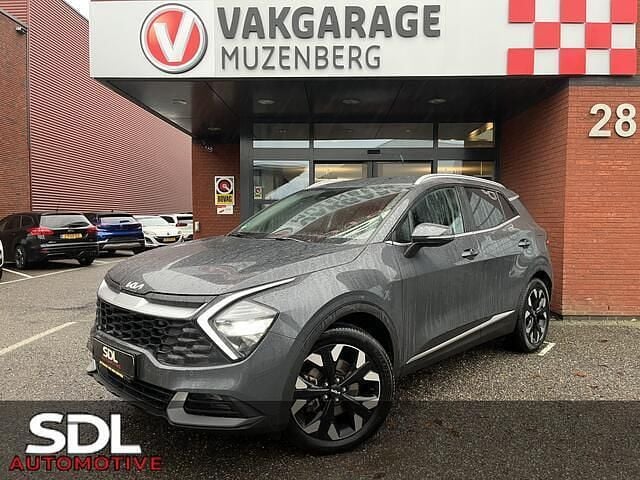 Grijs (metallic) Gebruikt 2022 Kia Sportage SUV | € 30.445 (Super prijs) - Afbeelding 1/4