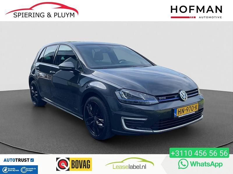 Zwart, metallic lak Gebruikt 2015 VW Golf VII GTE Hatchback | € 15.485 (Eerlijke prijs) - Afbeelding 1/4