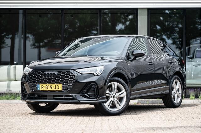 Zwart Gebruikt 2021 Audi Q3 Sportback S-Line SUV | € 34.900 (Goede deal) - Afbeelding 1/4