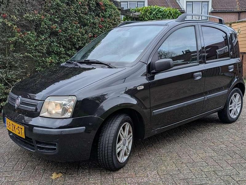 Zwart Gebruikt 2008 Fiat Panda Young Hatchback | € 1.750 (Iets duurder) - Afbeelding 1/4